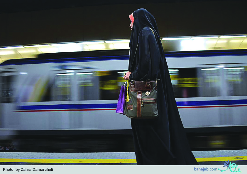 حجاب لباس مشارکت اجتماعی زن است