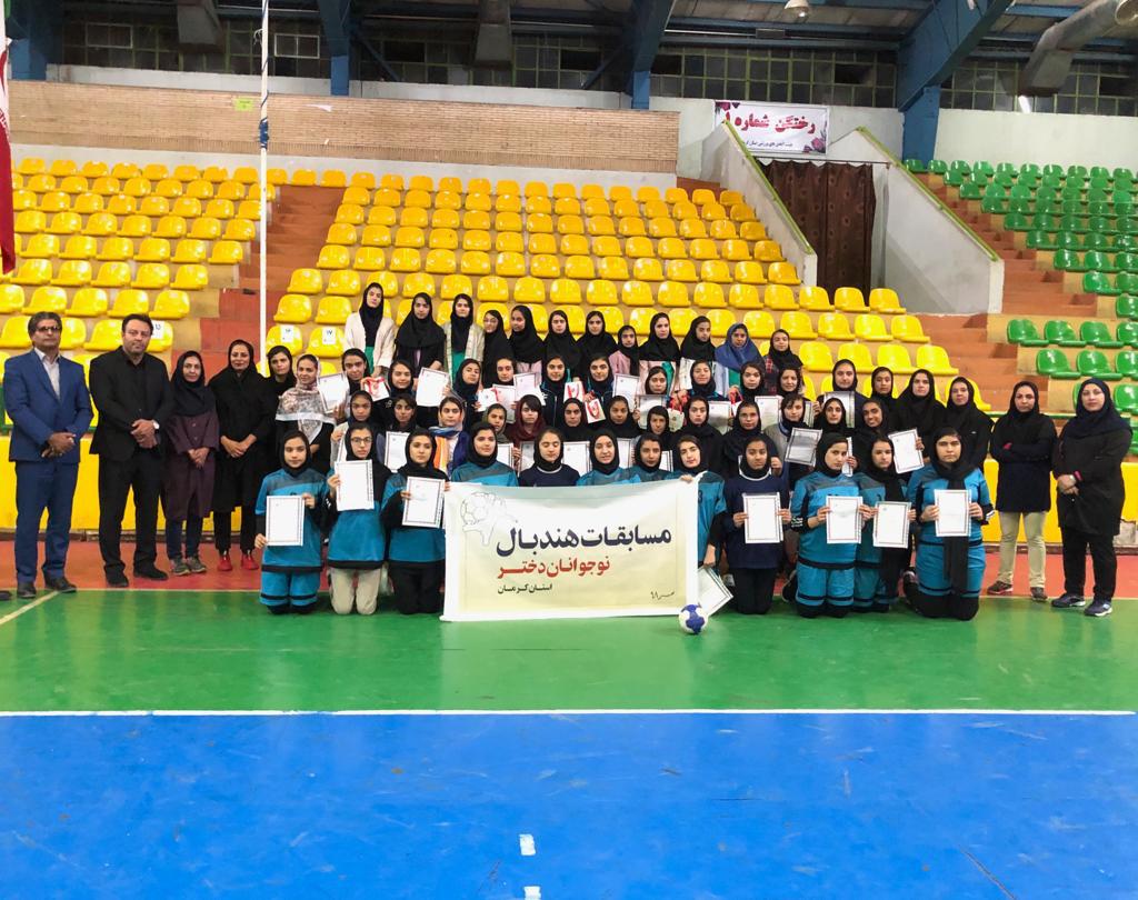 حضور تیم بسکتبال بانوان شهرداری کرمان در مسابقات دسته دوی کشور
