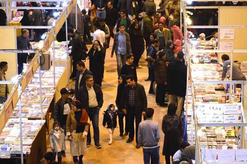 فروش بیش از ۲۳ میلیارد ریال کتاب در هجدهمین نمایشگاه کتاب کرمان