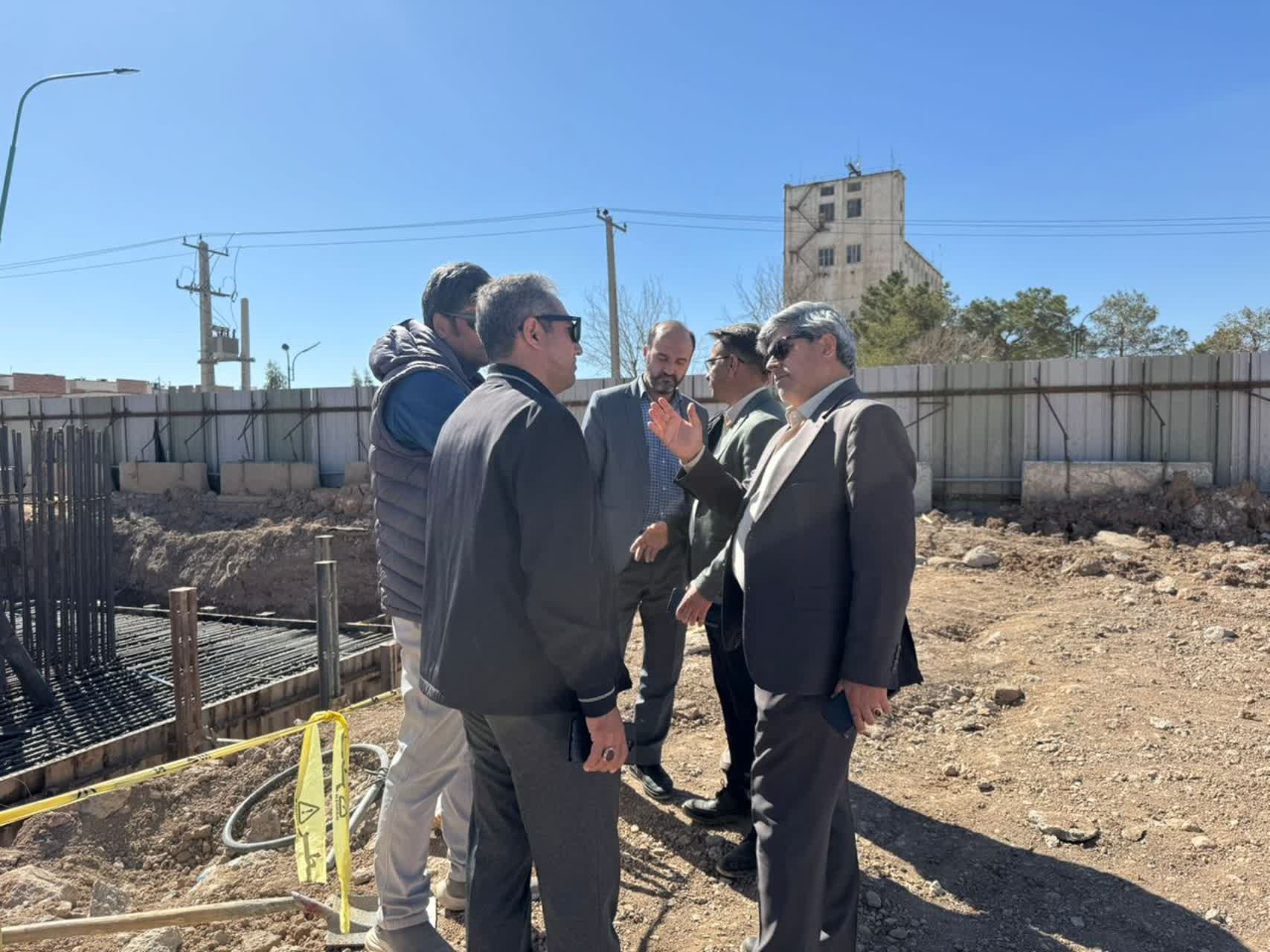 بازدید مستمر از پروژه‌های شهری و تسریع اقدامات عمرانی در روزهای پایانی سال