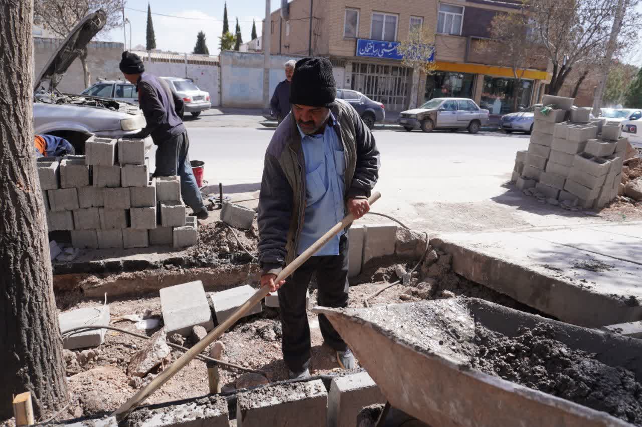 آغاز پیاده‌روسازی خیابان «میرزارضا کرمانی»  