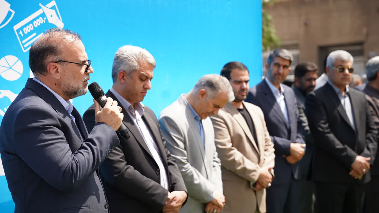 آیین کلنگ‌زنی ساختمان فناوری اطلاعات و ارتباطات شهرداری کرمان برگزار شد
