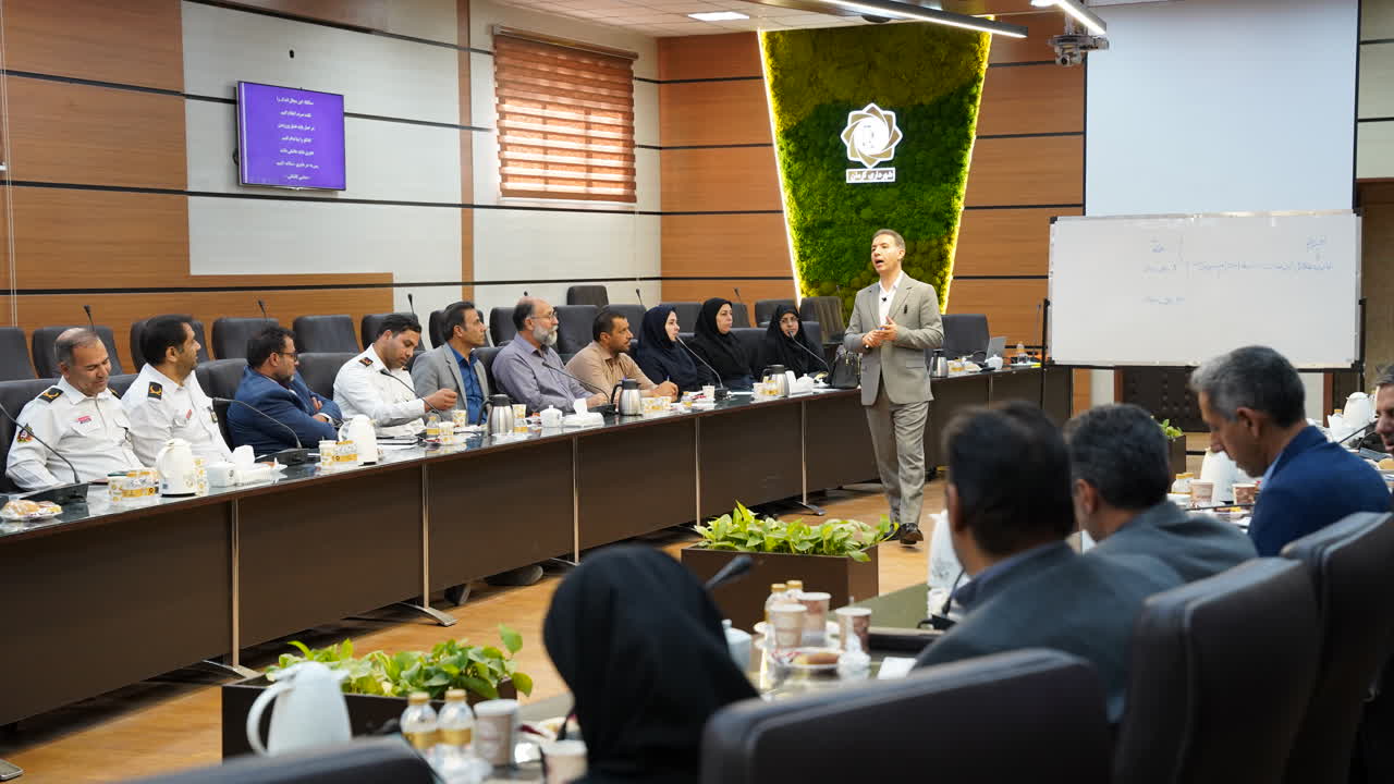 
دورۀ توسعه فردی و رفتارشناسی با مدل «DISC» در سالن «سادات»