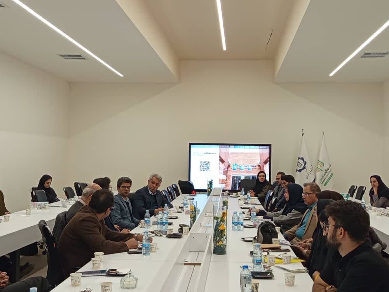 نشست هم‌اندیشی شهرداری با انجمن‌های علمی دانشگاه‌ها