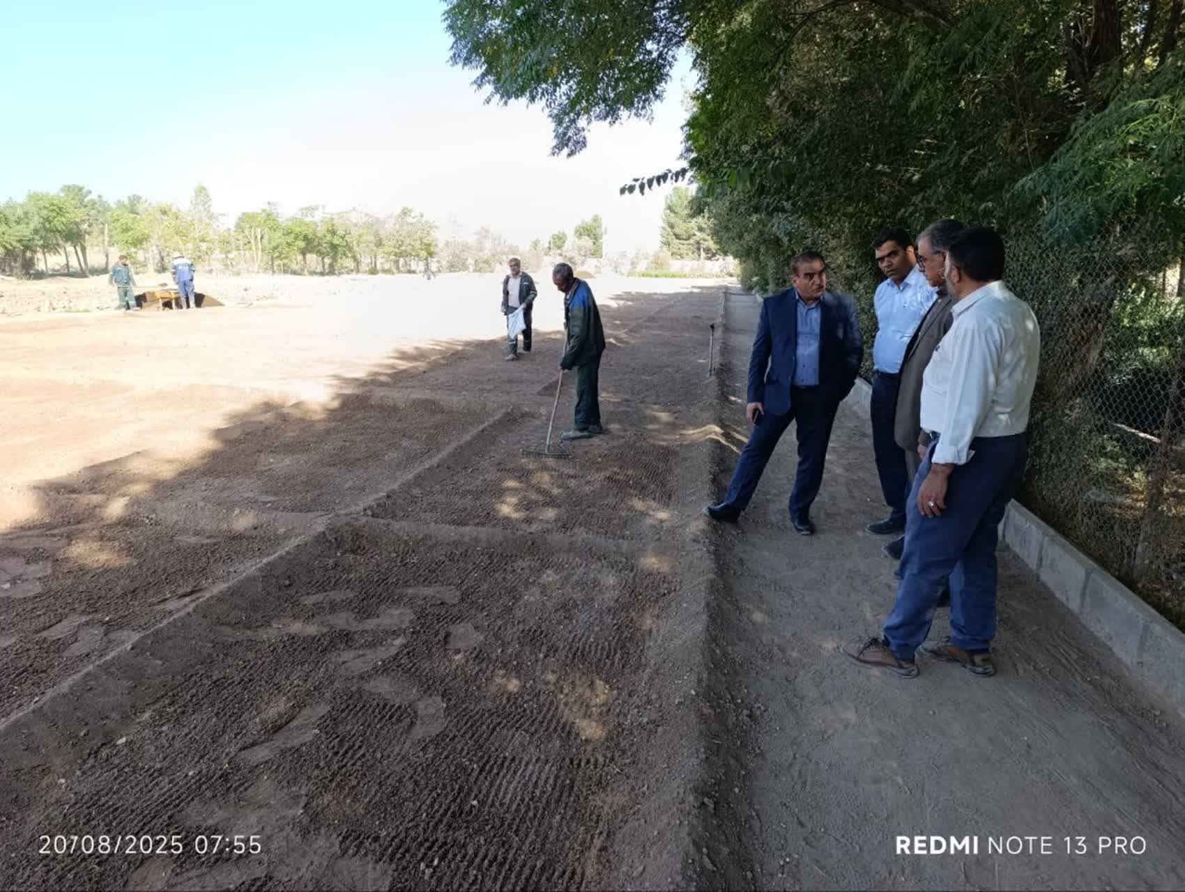 کاشت و تولید نهال فصلی با ۱۰۰درصد افزایش نسبت به سال قبل در مجموعه تولید گل‌وگیاه شهرداری