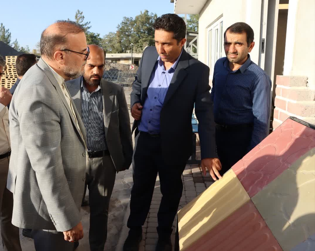 خودکفایی در تولید دیوار خودایستا و کف‌پوش نوستالیت و موزائیک پلیمری