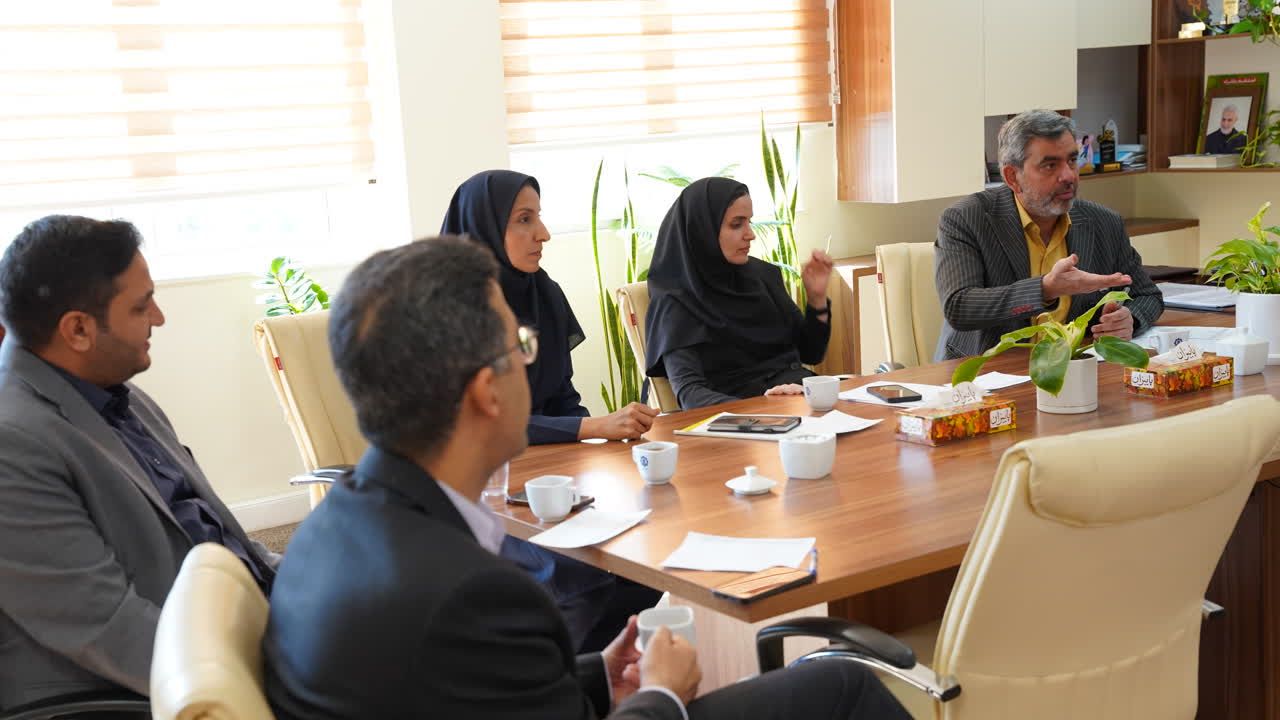 از میان تجارب ثبت شده در سامانه مدیریت دانش، هشت تجربه شایسته دریافت پاداش تشخیص داده شد