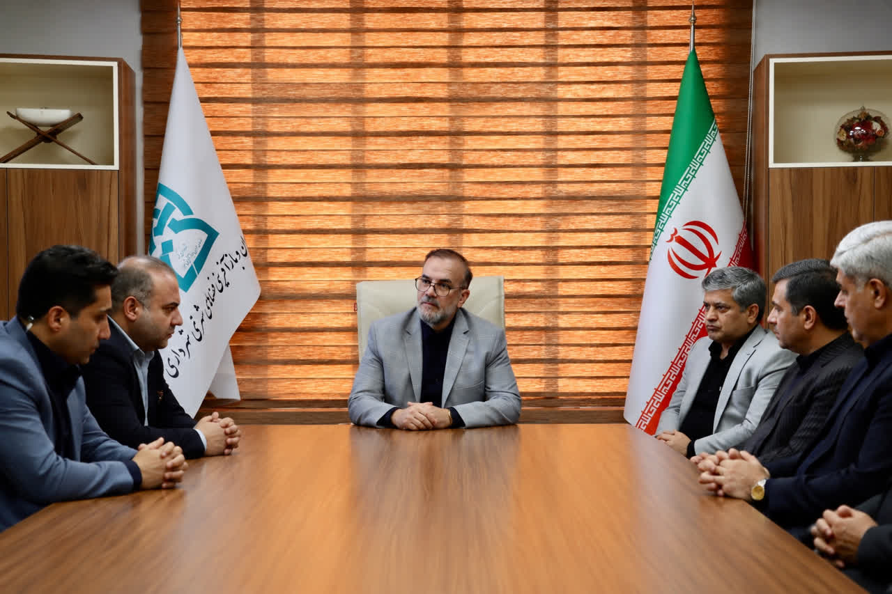 دستاوردهای بزرگ در یک سازمان
با نیروی انسانی متخصص و با انگیزه ممکن می‌شود 