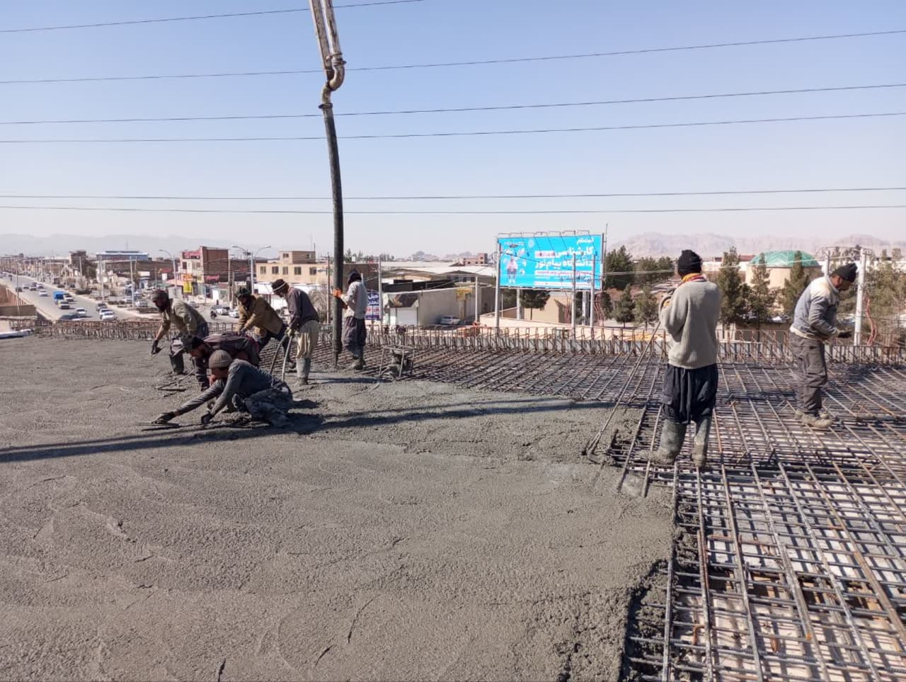 پایان بتن‌ریزی عرشه فلزی تقاطع غیرهمسطح «شهید زنگی‌آبادی»