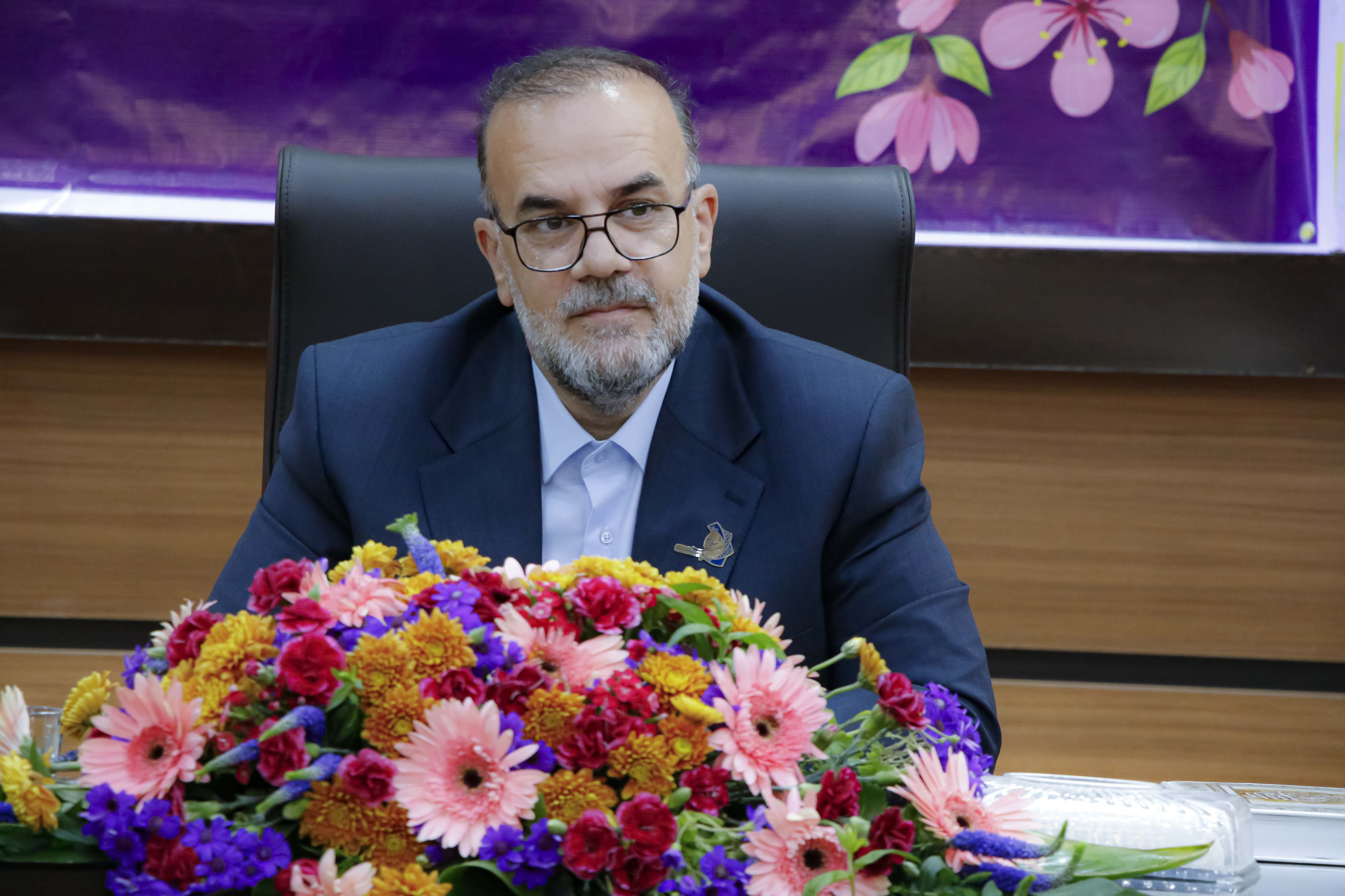 خدمت‌رسانی شهرداری‌های مناطق در روزهای پایانی این هفته / آخرین فرصت برای صدور پروانه ساختمانی با تعرفه ۱۴۰۴