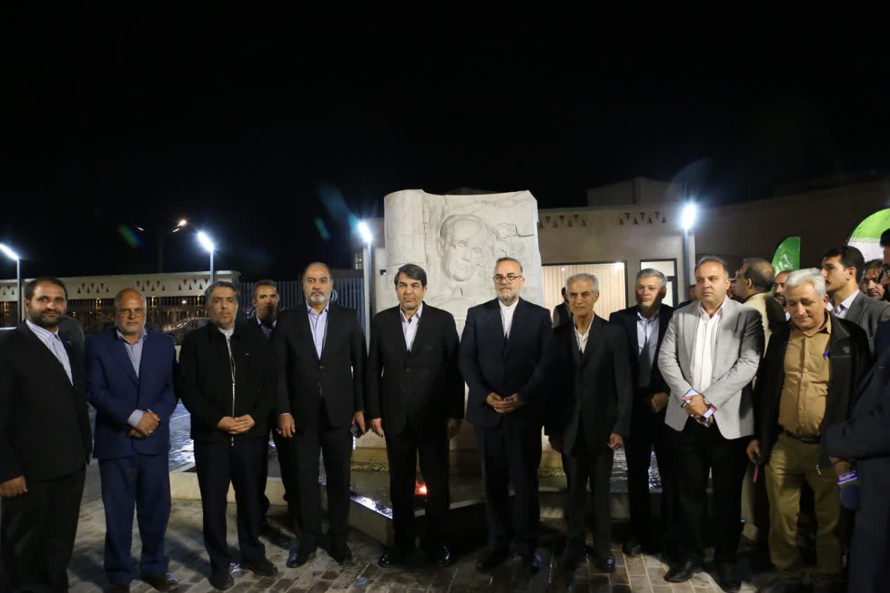 نوای «ای ایران» روح‌الله خالقی در آسمان کرمان طنین انداز شد

