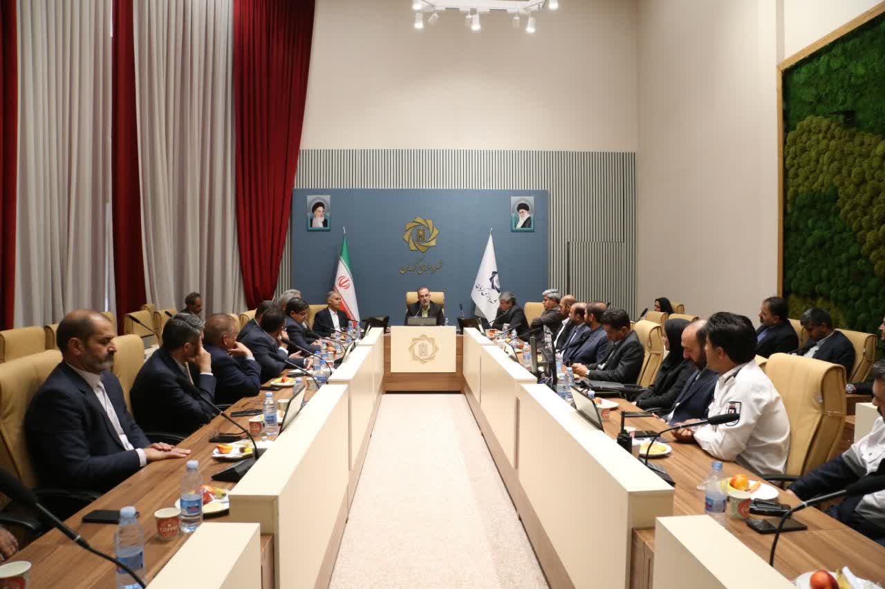 نام کرمان را در سطح ملی بلندآوازه کنیم