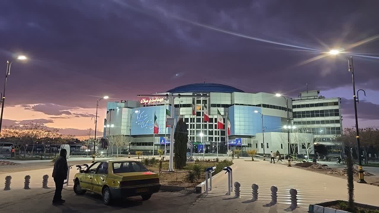 بهسازی پایانه مسافربری آدینه کرمان و ساخت سالن انتظار 