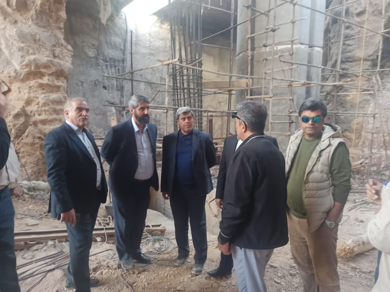 بازدید معاونان شهرداری کرمان از تقاطع غیرهمسطح «شهدای خلبان» 