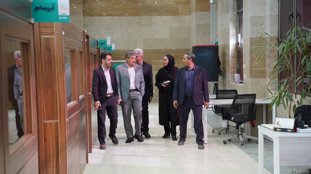 
کارخانه نوآوری کرمان باید به تغییر نگاه مدیریت شهری در مسائل اهتمام ورزد