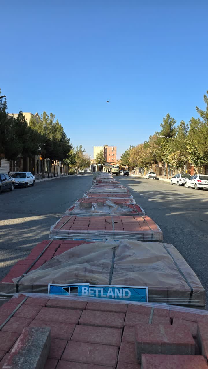 آغاز اجرای فاز دوم کف‌سازی و جداره‌سازی محورهای گردشگری و تاریخی بافت قدیم